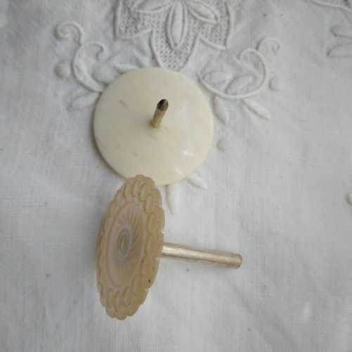 Mother of pearl reel holder - Image 3