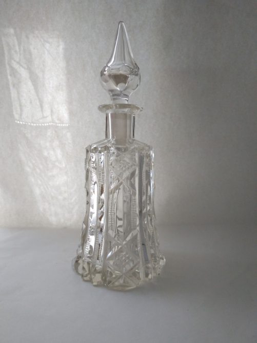Edwardian cut glass scent bottle
