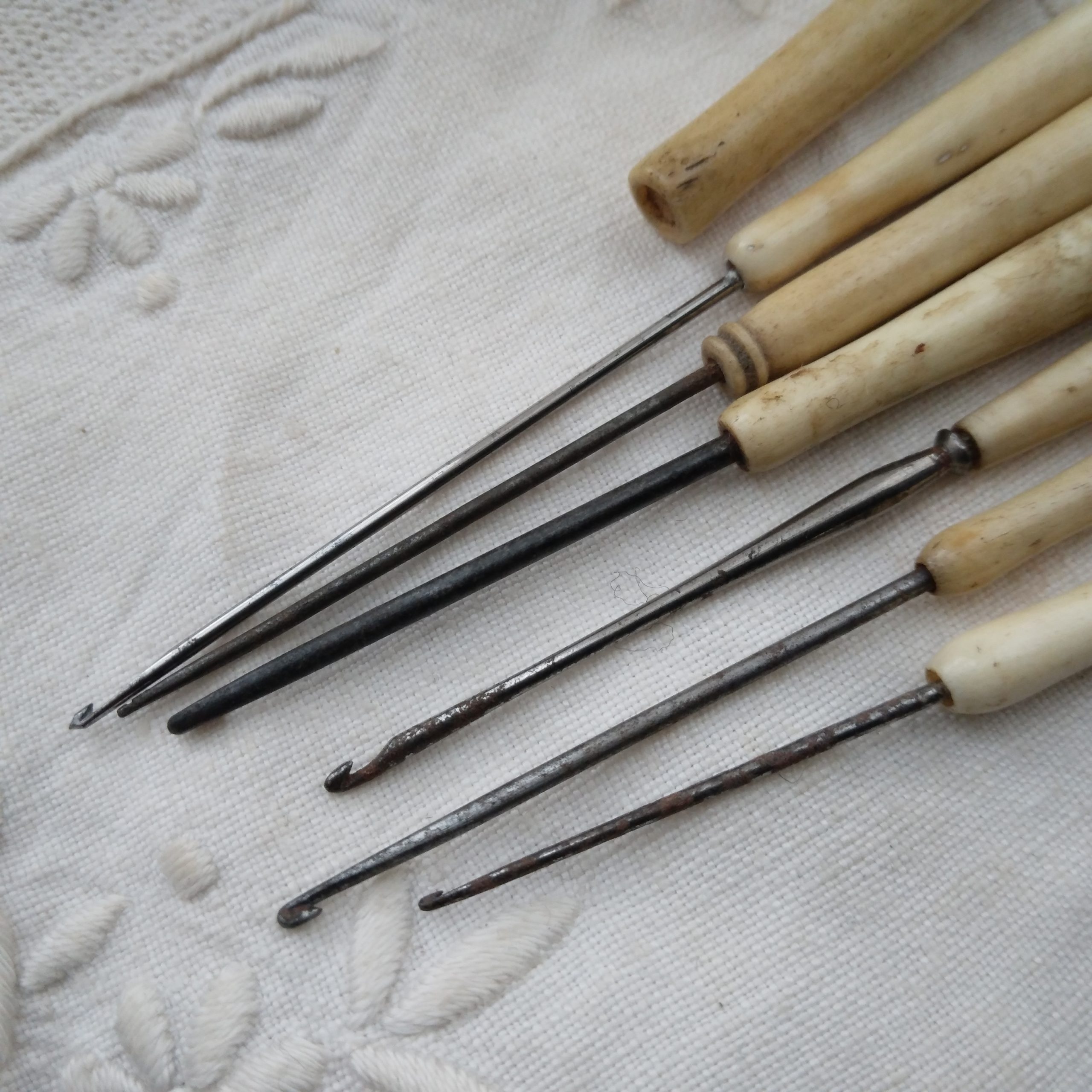 antique crochet hooks