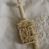 antique-chinese-clamp
