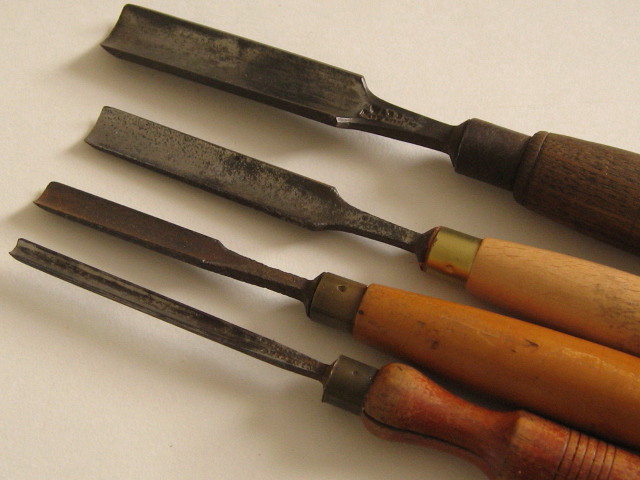 Four antique woodcarvers gouges - Rod Naylors Antique Restoration