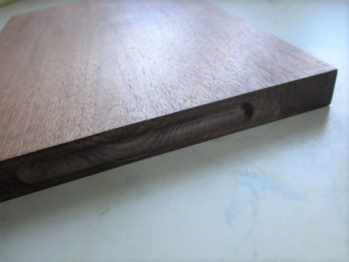 Wiltshire walnut chopping board - Image 2