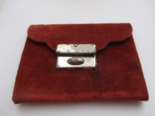 Dorothy bag needle case