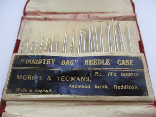 Dorothy bag needle case - Image 3