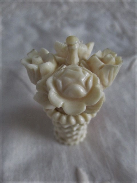 Floral basket tape measure