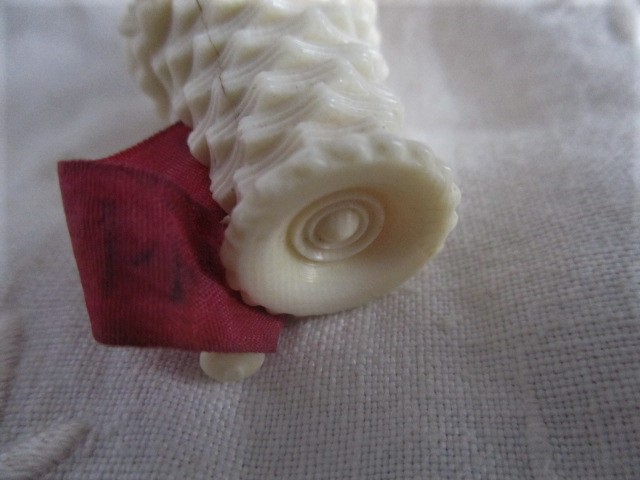 Floral basket tape measure - Image 4