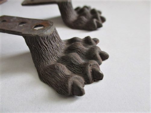 Hairy lions paw feet for boxes - Image 2