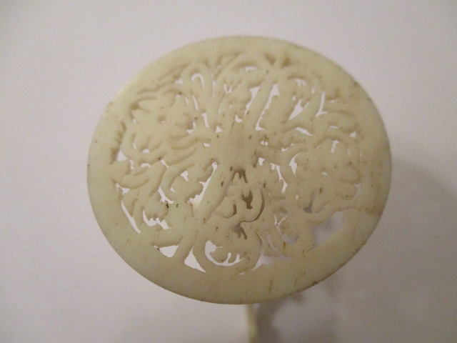 Miniature bone filigree table - Image 2