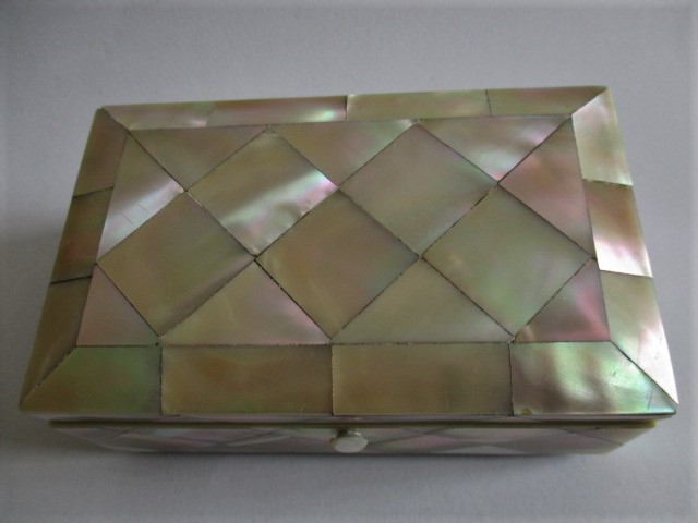 Mother of pearl jewellery box - Image 2