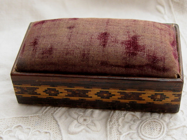 Tunbridgeware pincushion box