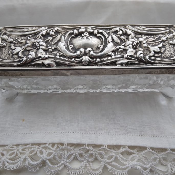 Art nouveau sterling silver trinket box