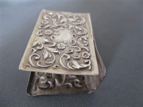 Silver match box caver, floral - Image 3