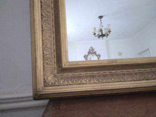 Victorian gilt wall mirror - Image 3